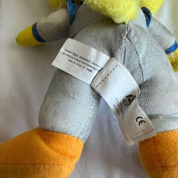 Vintage 1996 Tweety Space Suit Looney Tunes Yellow Stuffed Figure Collectible - Picture 3 of 7